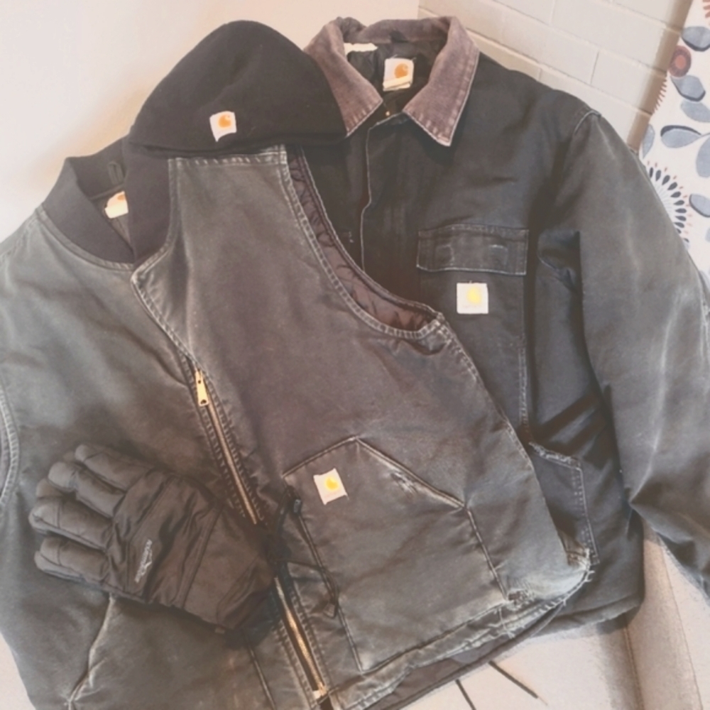 Carhartt Coat,Vest,Hat and Gloves as a Bundle/Combo